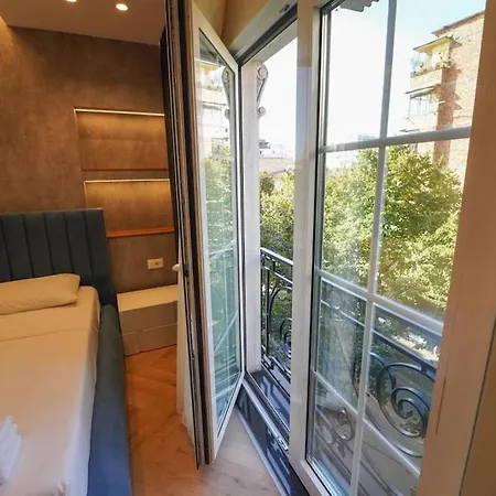 2 Steps From Center 3 4 * Tirana