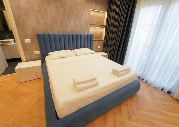 2 Steps From Center 3 4 Tirana